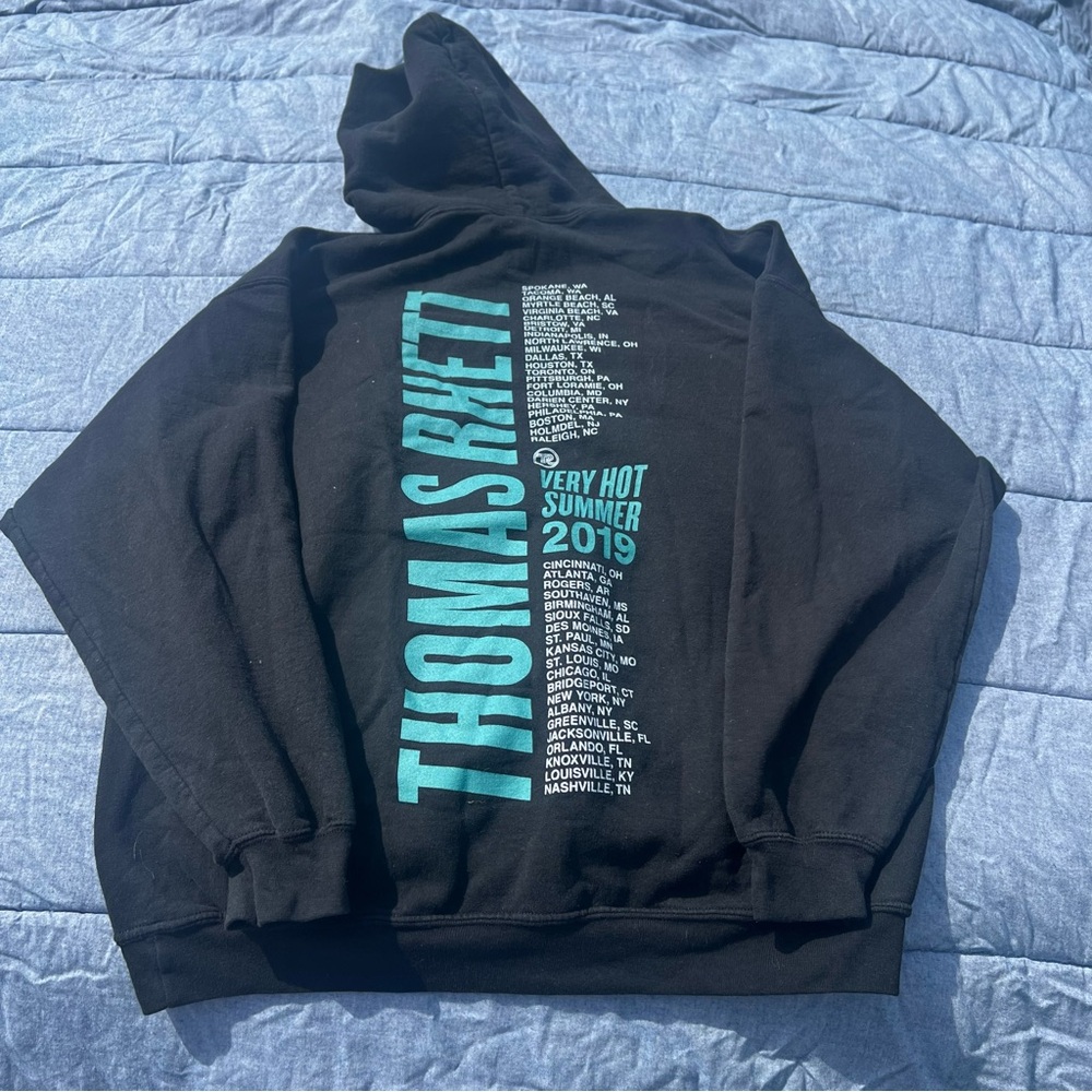 Gildan Thomas Rhett VHS 19 Tour Hoodie Black with Teal/White Print Size XL